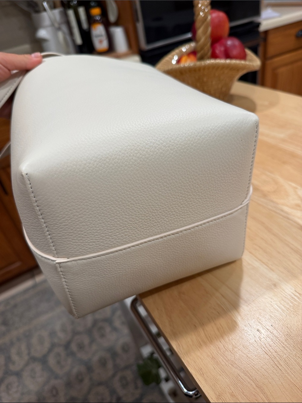 The Row inspired Cream Leather Park tote - Picture 6 of 6